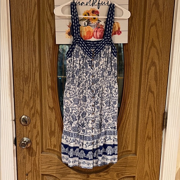 Knox Rose Dresses & Skirts - Knox Rose Blue and White Floral Dress